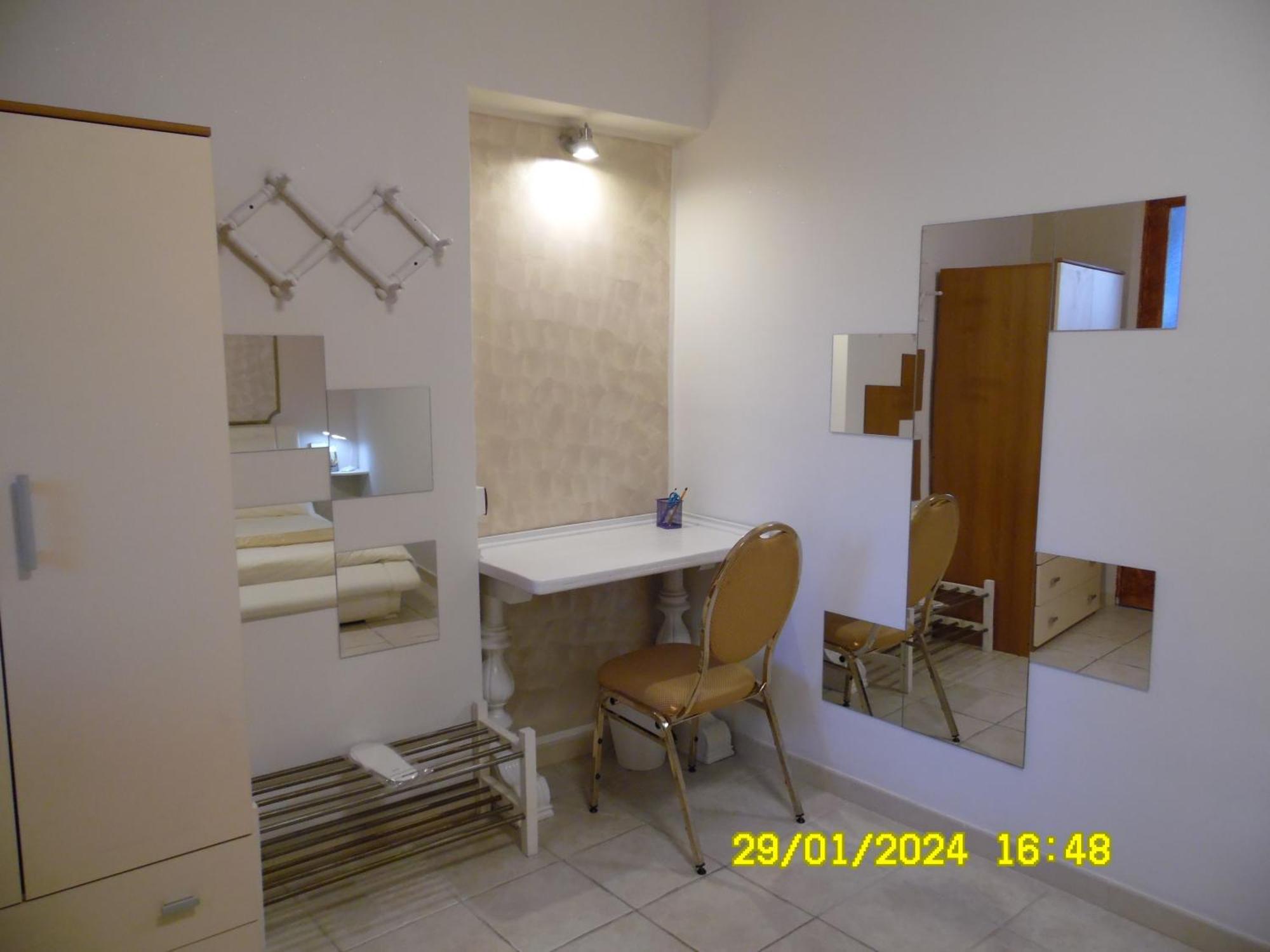 La Casa Di Giuditta - B&B Casa Vacanze - Ramacca Bagian luar foto